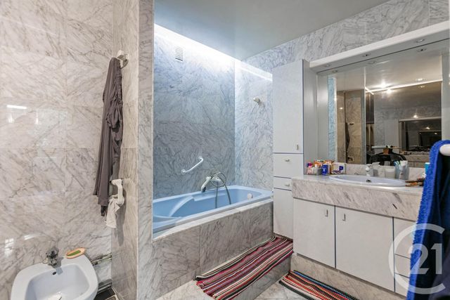 Appartement T3 à vendre - 3 pièces - 72.22 m2 - BOULOGNE BILLANCOURT - 92 - ILE-DE-FRANCE - Century 21 Marché Escudier