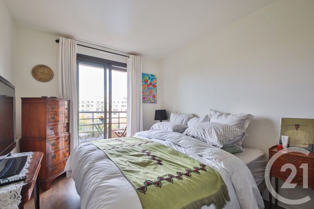 Afficher la photo en grand Appartement T3 à vendre - 3 pièces - 72.42 m2 - BOULOGNE BILLANCOURT - 92 - ILE-DE-FRANCE - Century 21 Marché Escudier