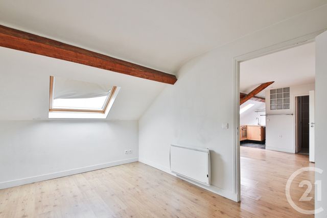 Afficher la photo en grand Appartement F2 à vendre - 2 pièces - 30.3 m2 - BOULOGNE BILLANCOURT - 92 - ILE-DE-FRANCE - Century 21 Marché Escudier