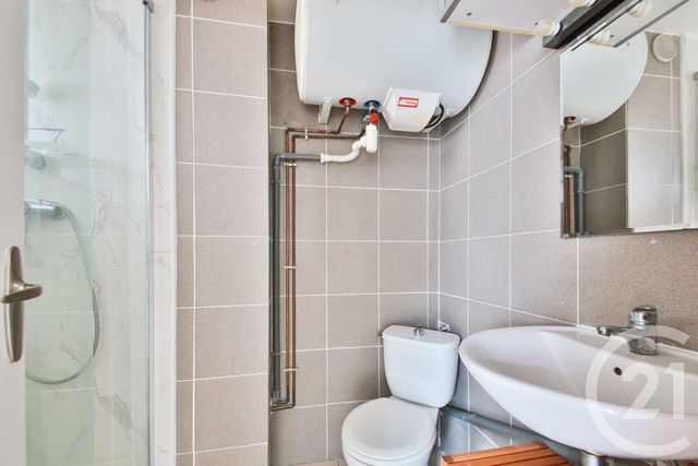 Afficher la photo en grand Appartement F2 à vendre - 2 pièces - 30.3 m2 - BOULOGNE BILLANCOURT - 92 - ILE-DE-FRANCE - Century 21 Marché Escudier