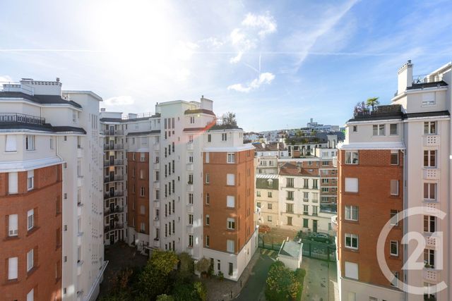 Afficher la photo en grand Appartement F2 à vendre - 2 pièces - 46.68 m2 - BOULOGNE BILLANCOURT - 92 - ILE-DE-FRANCE - Century 21 Marché Escudier