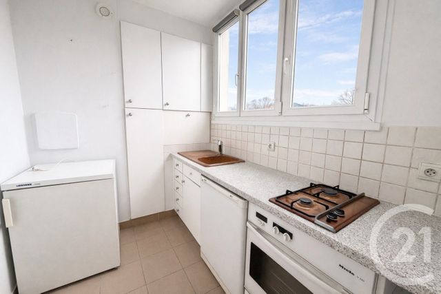 Appartement Studio à vendre - 1 pièce - 26.2 m2 - NANTERRE - 92 - ILE-DE-FRANCE - Century 21 Marché Escudier