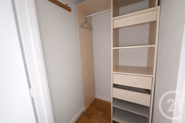 Appartement Studio à vendre - 1 pièce - 26.2 m2 - NANTERRE - 92 - ILE-DE-FRANCE - Century 21 Marché Escudier