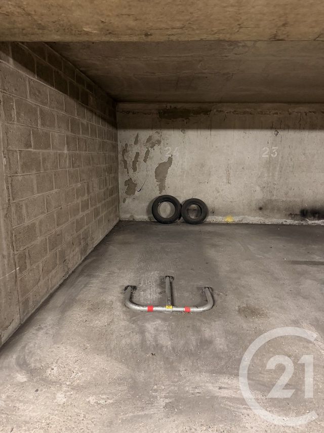 Appartement Studio à vendre - 1 pièce - 26.2 m2 - NANTERRE - 92 - ILE-DE-FRANCE - Century 21 Marché Escudier