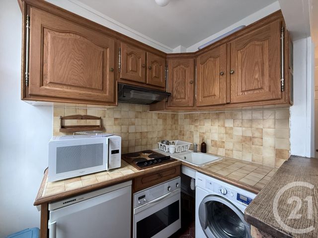 Appartement T2 à louer - 2 pièces - 27.03 m2 - PARIS - 75016 - ILE-DE-FRANCE - Century 21 Marché Escudier