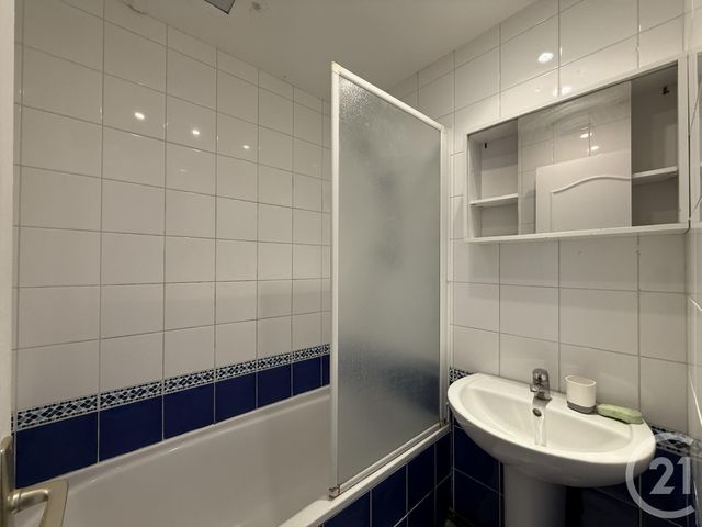 Appartement T2 à louer - 2 pièces - 27.03 m2 - PARIS - 75016 - ILE-DE-FRANCE - Century 21 Marché Escudier