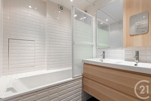 Appartement T3 à louer - 3 pièces - 68.79 m2 - BOULOGNE BILLANCOURT - 92 - ILE-DE-FRANCE - Century 21 Marché Escudier