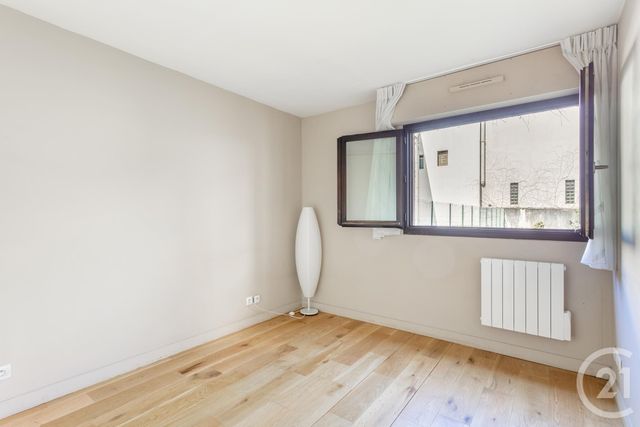 Appartement T4 à louer - 4 pièces - 89.5 m2 - SURESNES - 92 - ILE-DE-FRANCE - Century 21 Marché Escudier