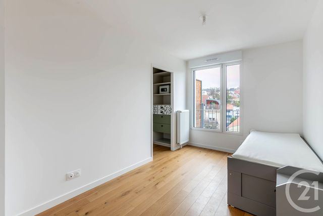 Appartement Duplex à louer - 6 pièces - 145.0 m2 - SURESNES - 92 - ILE-DE-FRANCE - Century 21 Marché Escudier