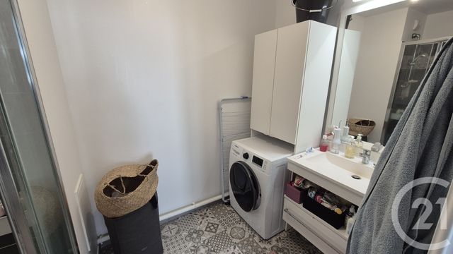 Appartement T2 à louer - 2 pièces - 44.25 m2 - CLAMART - 92 - ILE-DE-FRANCE - Century 21 Marché Escudier