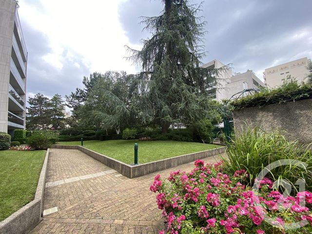 Appartement T2 à louer - 2 pièces - 45.77 m2 - BOULOGNE BILLANCOURT - 92 - ILE-DE-FRANCE - Century 21 Marché Escudier