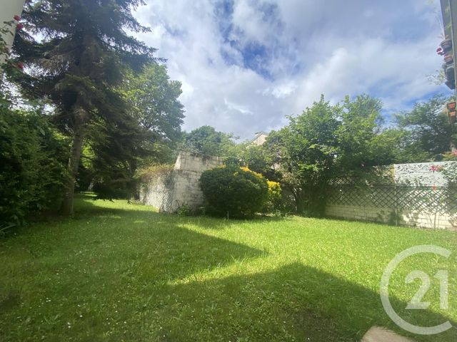 Appartement T4 à louer - 4 pièces - 81.95 m2 - COLOMBES - 92 - ILE-DE-FRANCE - Century 21 Marché Escudier