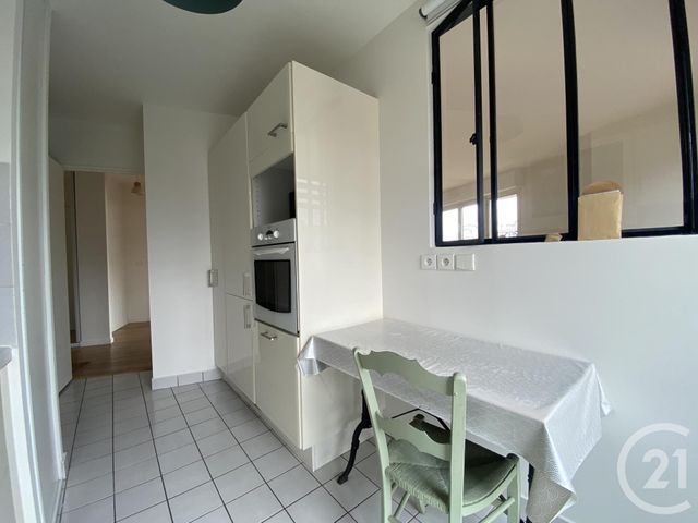 Appartement T3 à louer - 3 pièces - 76.42 m2 - ISSY LES MOULINEAUX - 92 - ILE-DE-FRANCE - Century 21 Marché Escudier