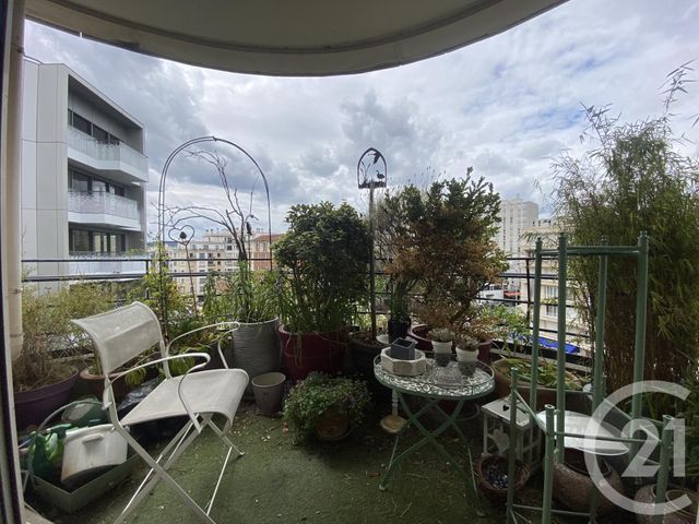 Appartement T3 à louer - 3 pièces - 76.42 m2 - ISSY LES MOULINEAUX - 92 - ILE-DE-FRANCE - Century 21 Marché Escudier